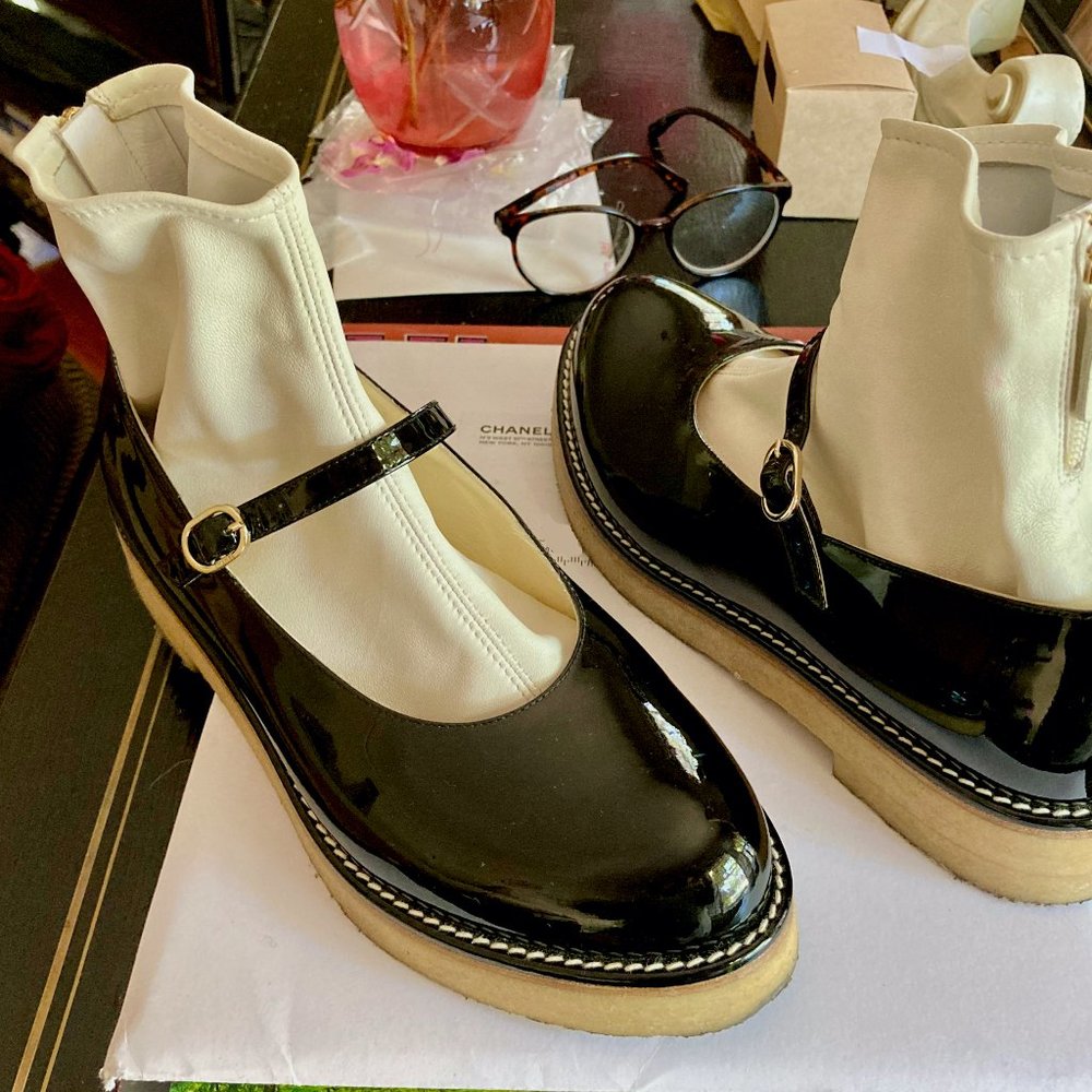 Chanel Runway Seoul Cruise 16C patent leather sock mary janes 37 6 6.5 7